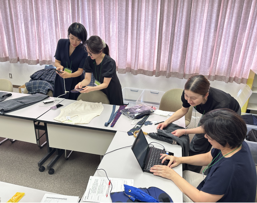 東京学芸大学附属竹早中学校さま 文化厚生部さまの出品支援にお伺いしました